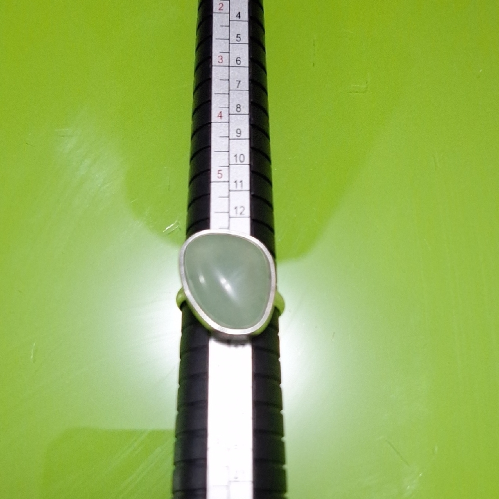 Vintage Silver Ring With Adjustable Sizing And green aventurine quartz gemstone